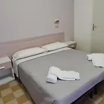Hotel Astoria *