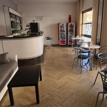 Astoria Ριτσιόνε