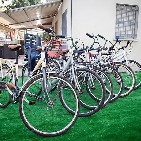 Astoria Ξενοδοχείο *