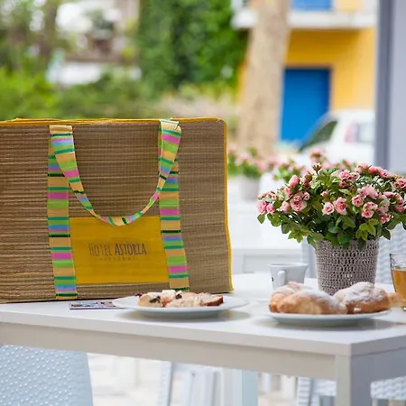 Astoria * Ριτσιόνε