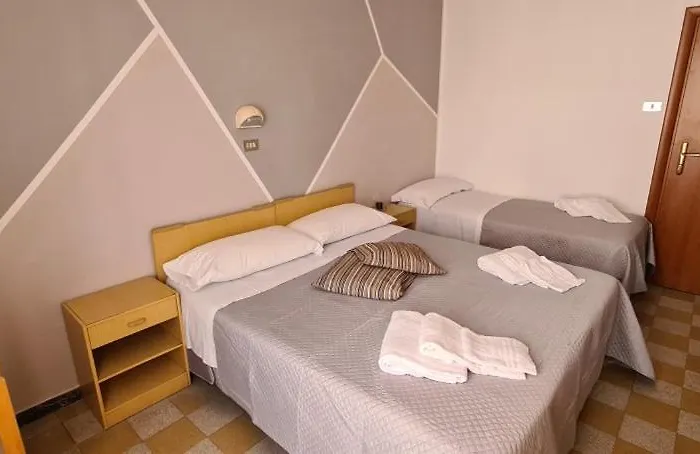 Astoria ריצ'יונה