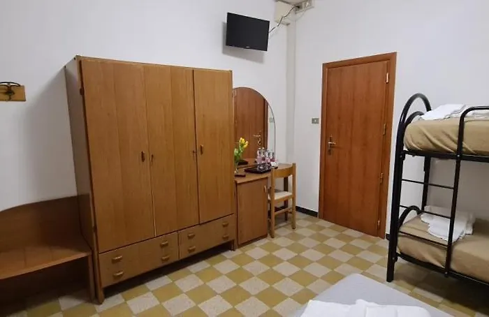 Astoria ריצ'יונה